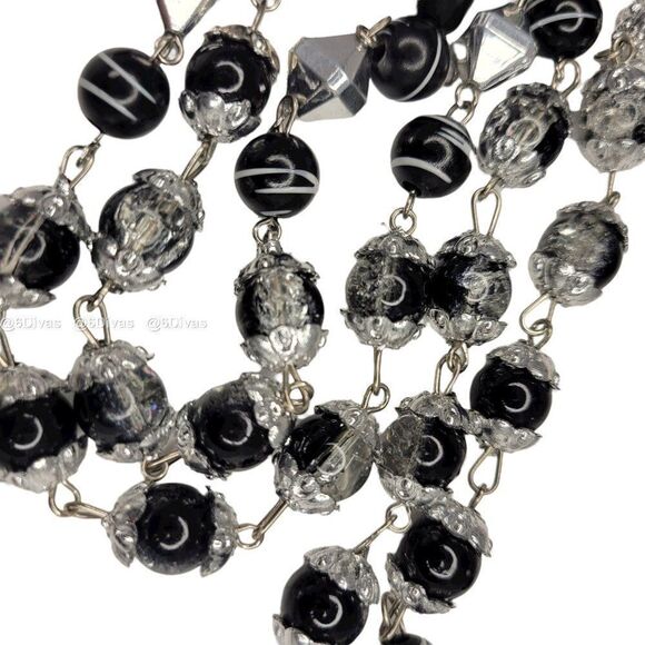 Long Black Glass bead necklace - Picture 2 of 7